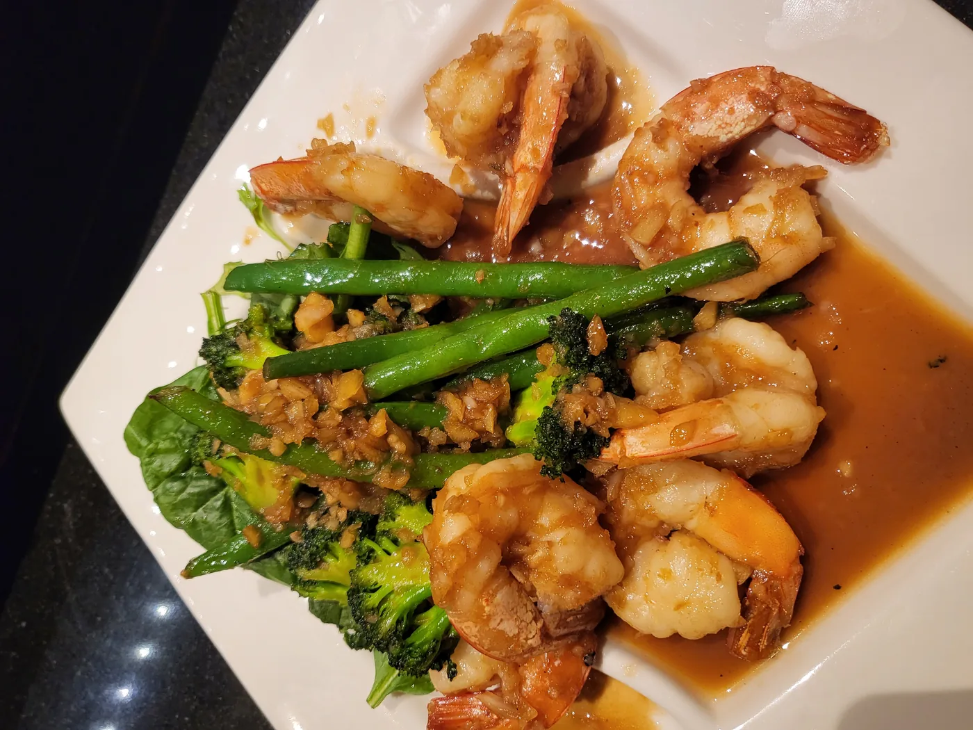 Garlic Shrimp with broccoli and green beans in a savoury sauce